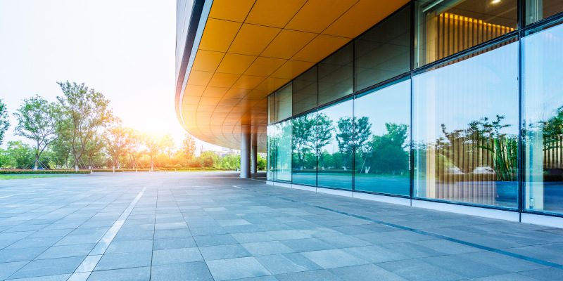 How Can Commercial Window Cleaning Benefit Your Business?