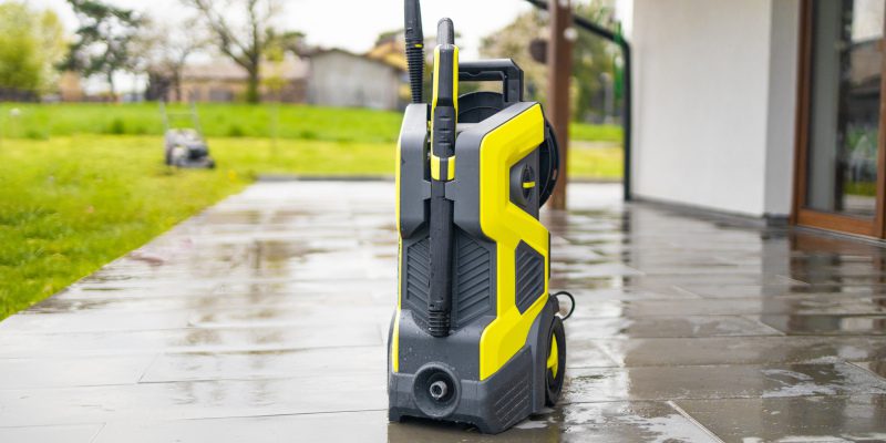 Three Reasons Why You Shouldn’t Do Your Own Pressure Washing